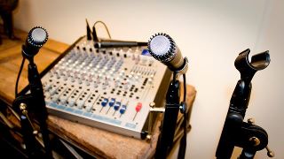 New Inventory – Mixing Board/Shure SM58 Microphones