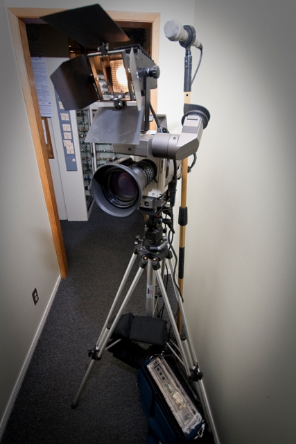 New Inventory, Vintage News Cameras, Sun Guns, Boom Mics, Headphones and Recorders