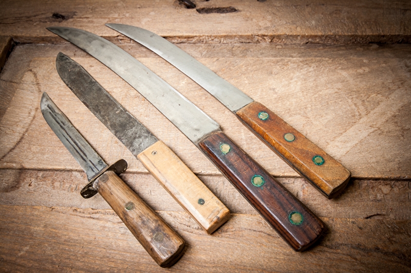 Antique Western Knives