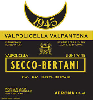 Wine - Secco Bertani Valpolicella - 1940s