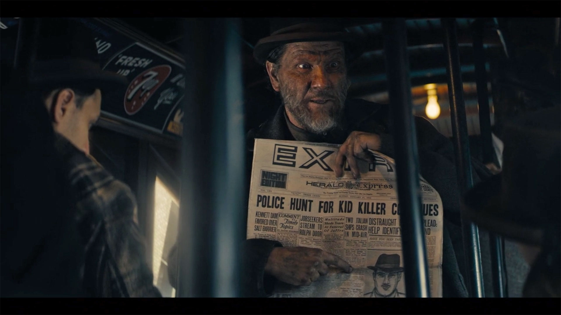 Perry Mason - Newspapers