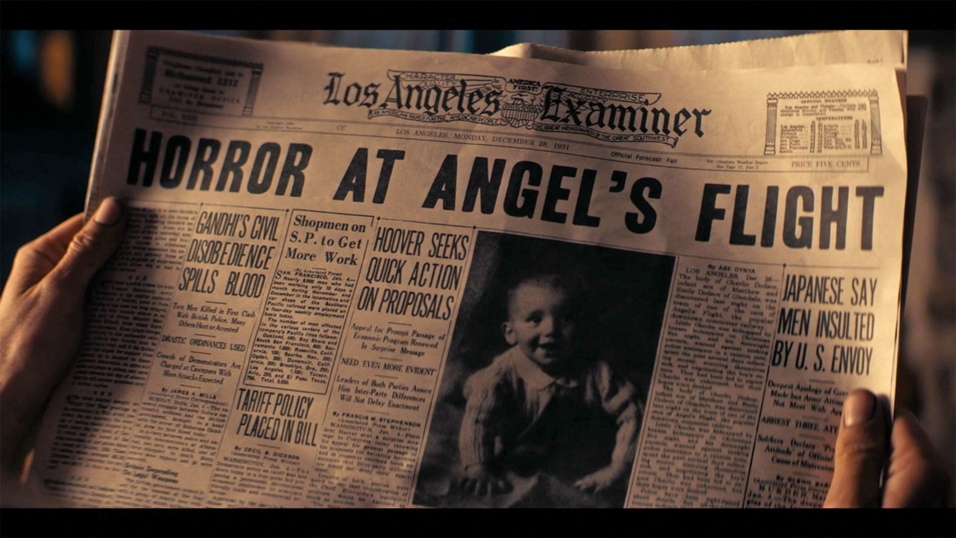 Perry Mason - Newspapers