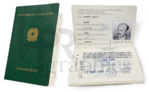 Passport - Italy - 1980s